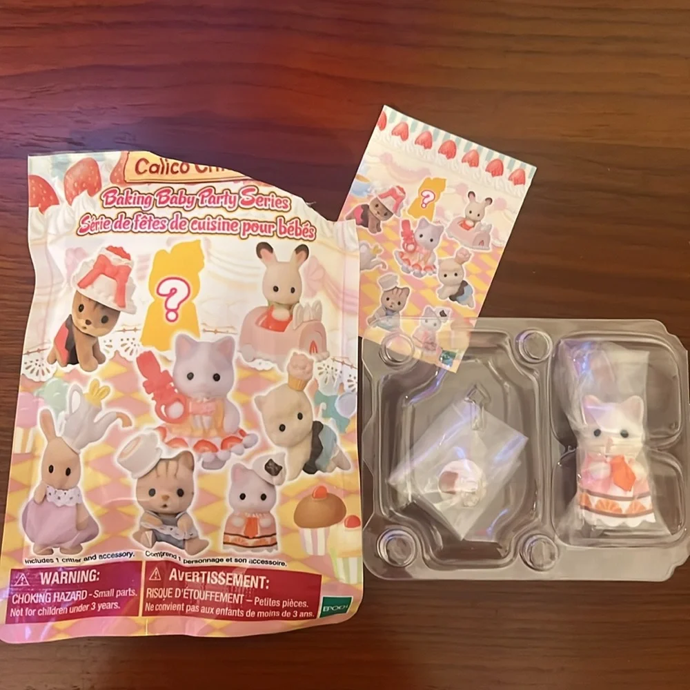 Calico Critters Sylvanian Families Latte Cat Baby - Baking Baby Party Series - Picture 4 of 6